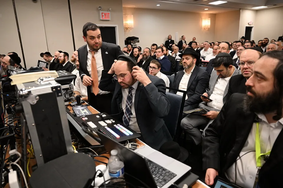 Shiur Motzei Shabbos — photo 100